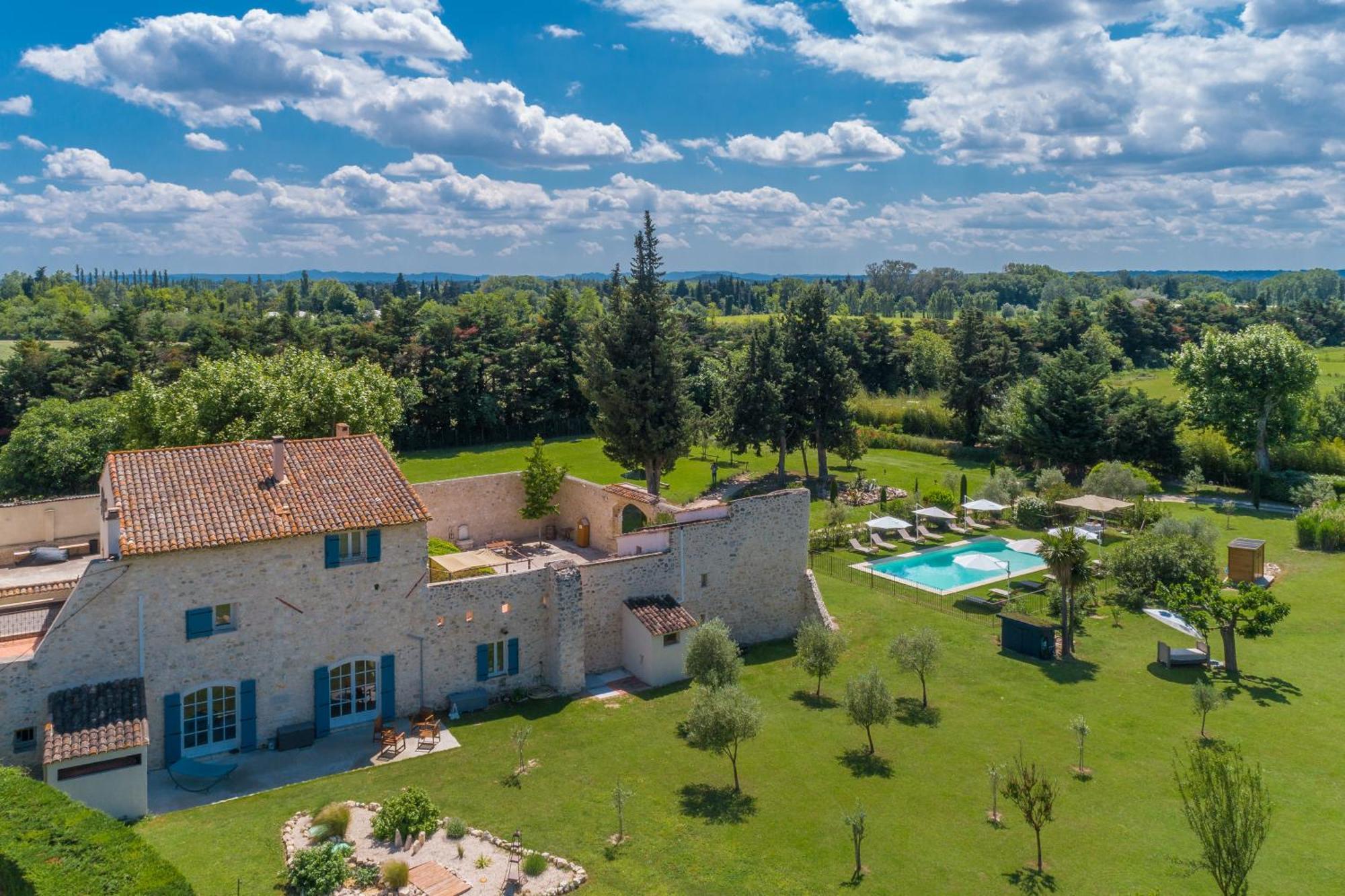 Le Mas De La Vincane Pernes-les-Fontaines Exterior photo