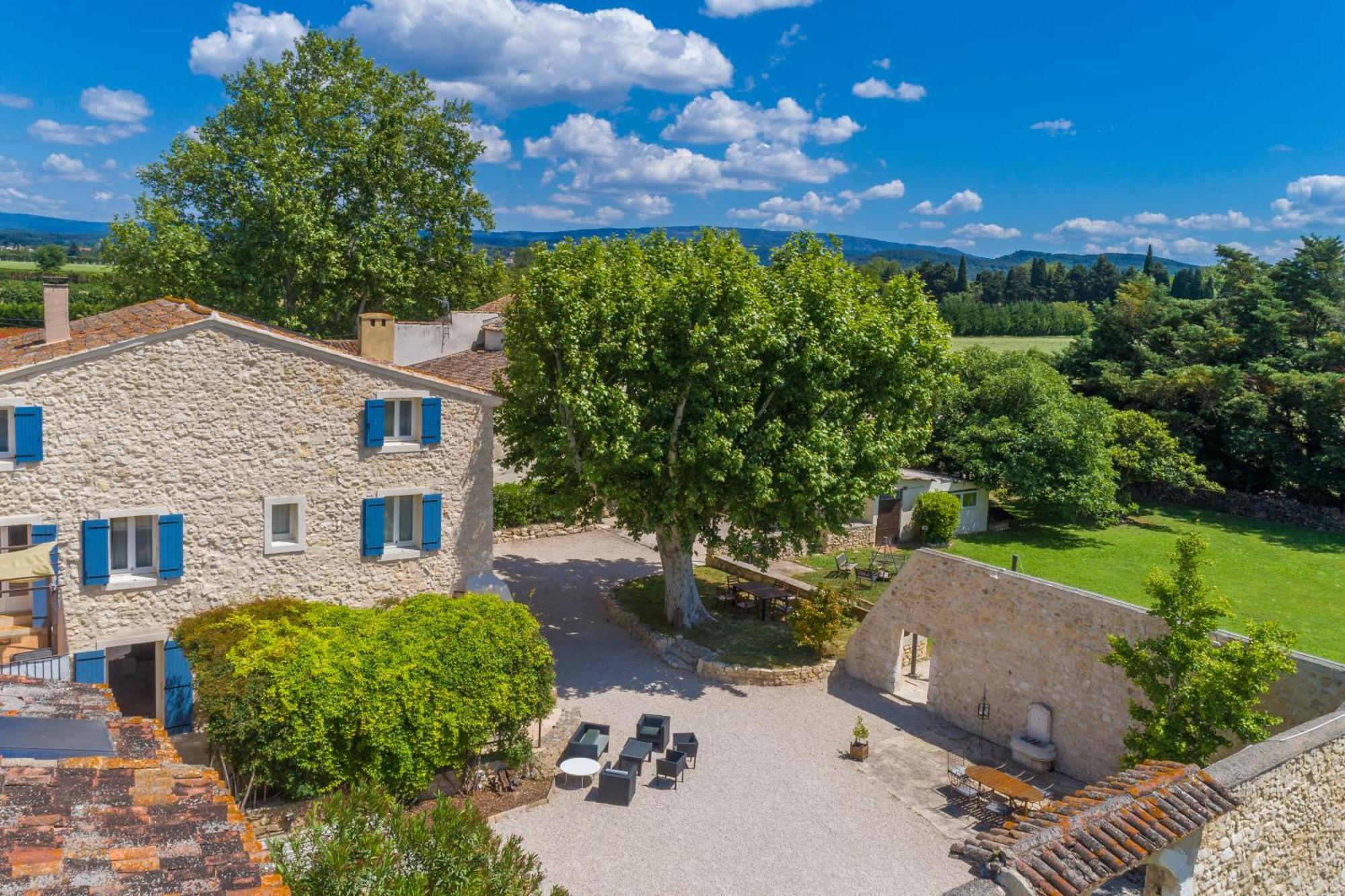 Le Mas De La Vincane Pernes-les-Fontaines Exterior photo